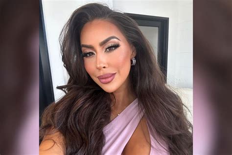 Kayla Cardona Wiki, Age, Husband, Son, Net Worth,。